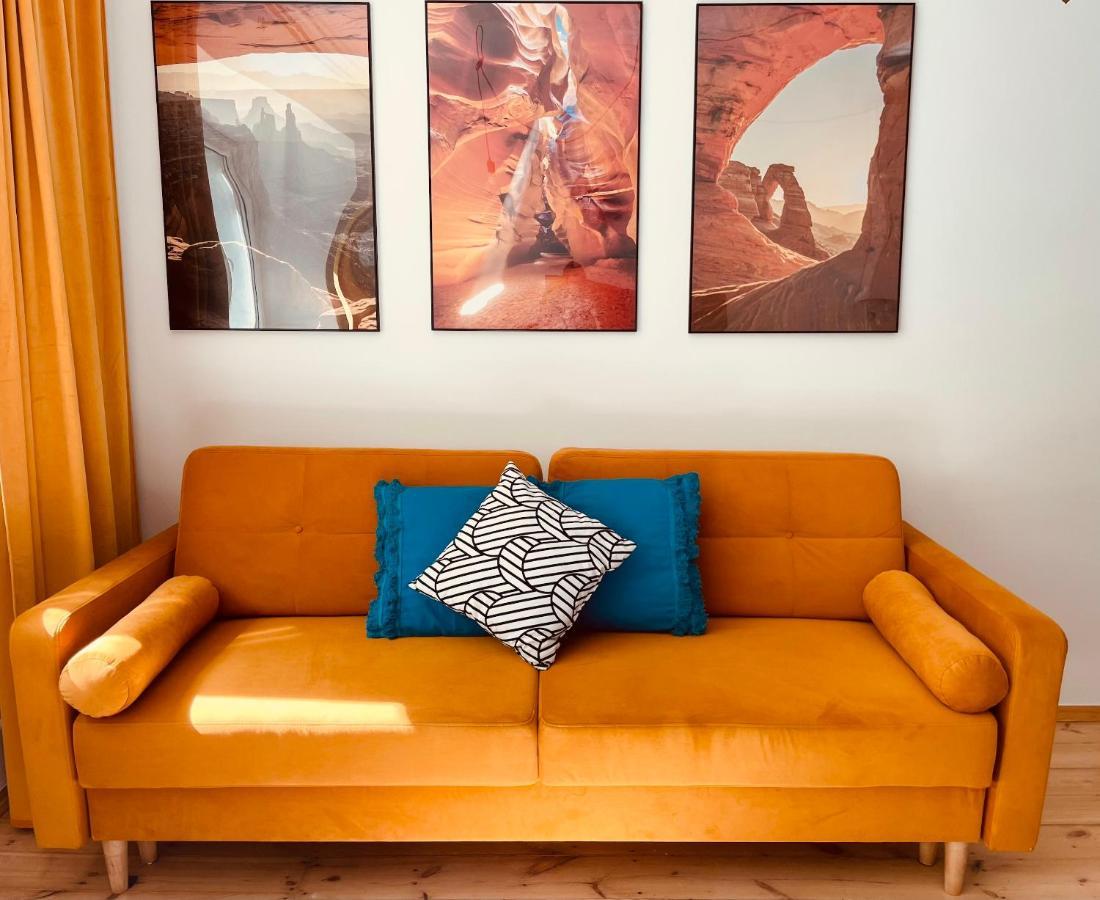 Luxury 4-Bedroom Apartment In Centre - Self-Check In & Fast Wifi Warszawa Zewnętrze zdjęcie
